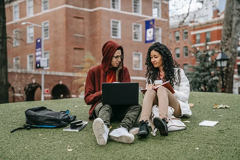 college-planning-for-graduate-school-masters-vs-phd-differences-explained